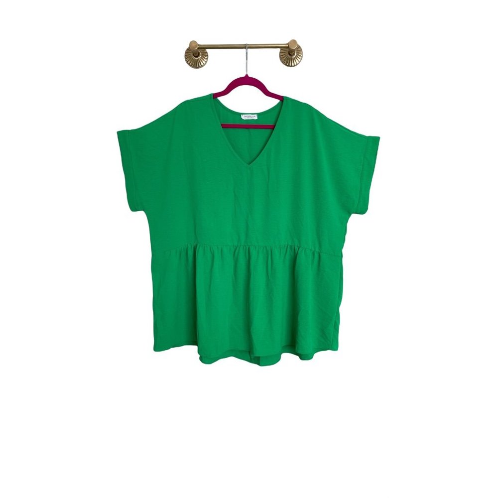 Chic Soul Women's Green Short Sleeve V Neck Flowy Top Size 2XL